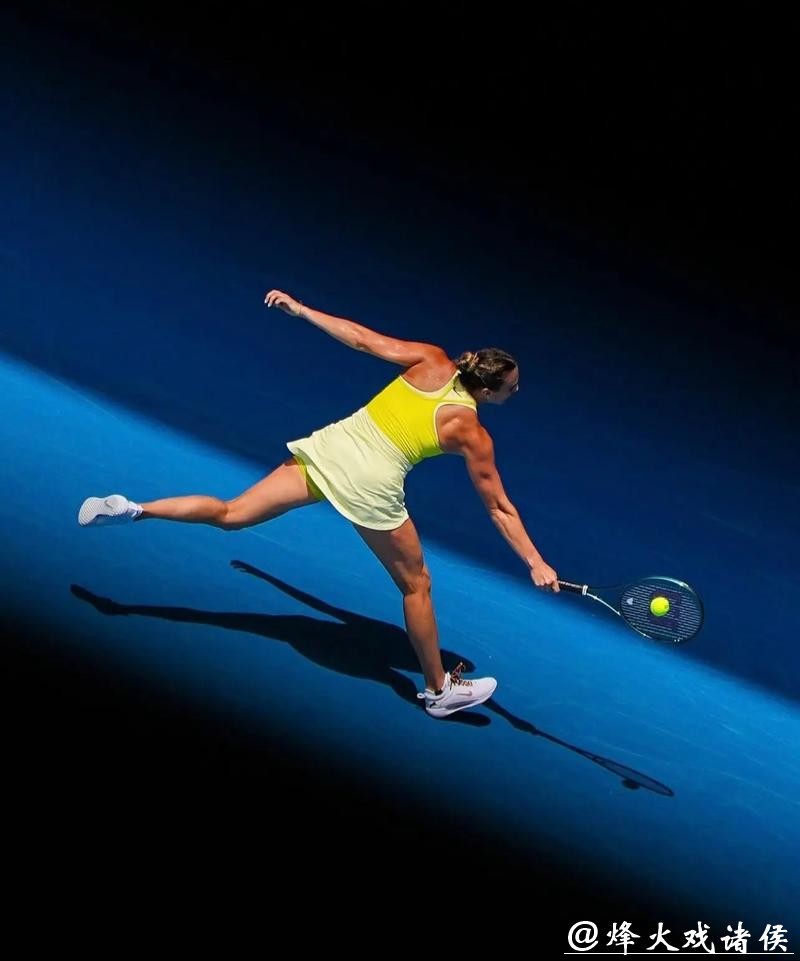 总统“忠粉”亲临助威,莱巴金娜澳网登顶书写哈萨克斯坦网球传奇的坚守与荣光 总统“忠粉”亲临助威,莱巴金娜澳网登顶书写哈萨克斯坦网球传奇的坚守与荣光